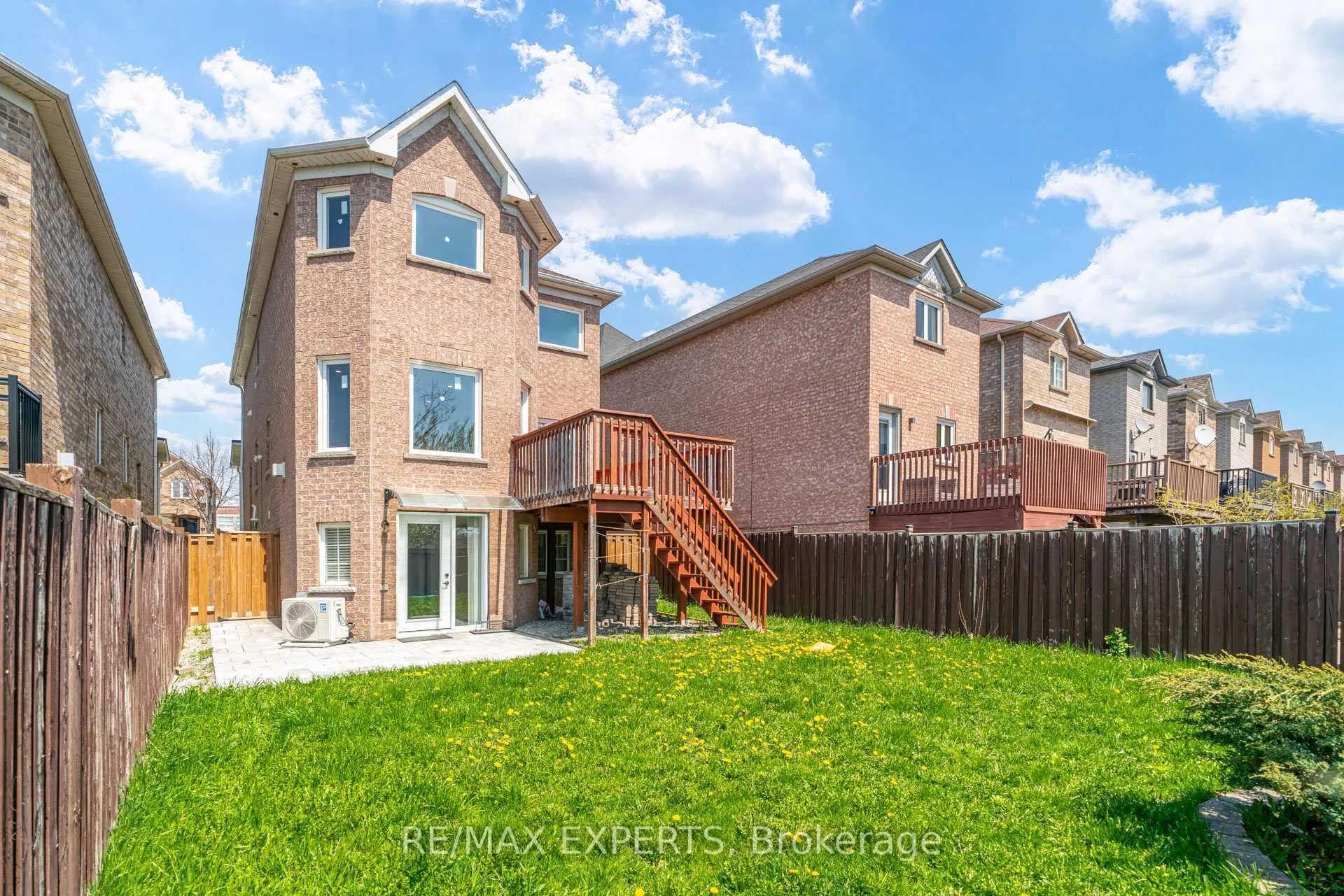 Photo 36 of 45 Del Francesco Way, Vaughan, Vellore Village — HOMEH