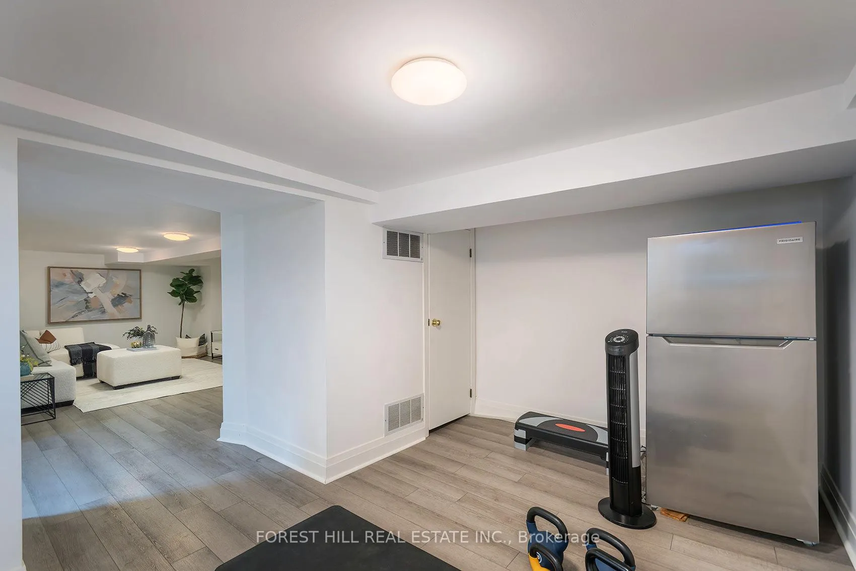 Photo 34 of 85 Fairlawn Avenue, Toronto, Lawrence Park North — HOMEH