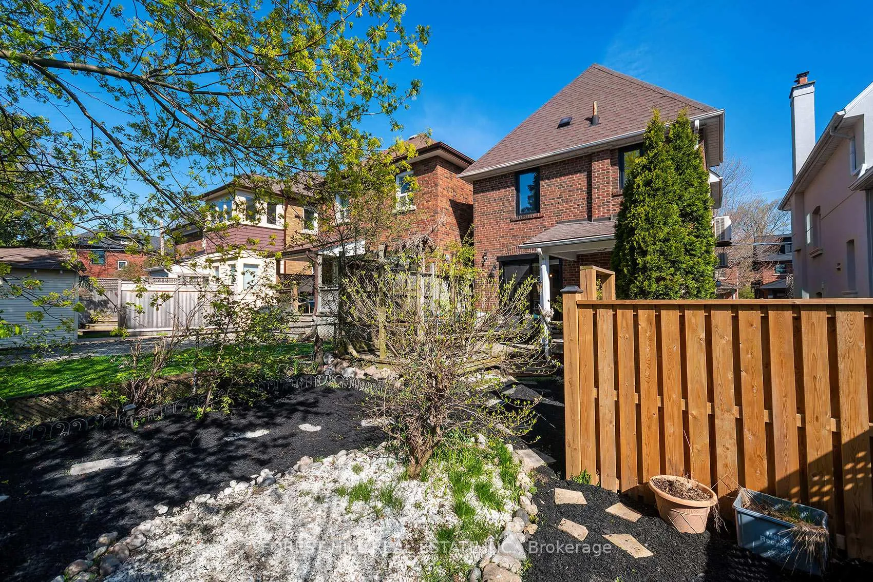 Photo 40 of 85 Fairlawn Avenue, Toronto, Lawrence Park North — HOMEH