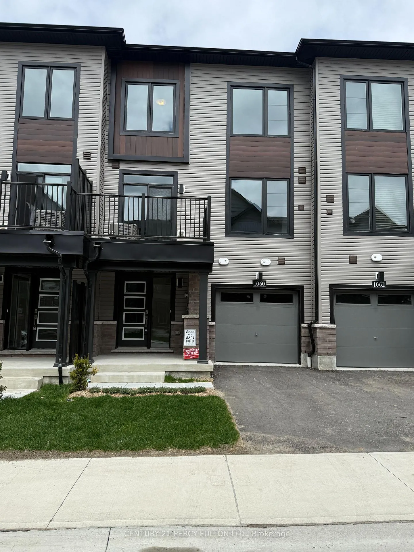 Photo 1 of 1060 Honeycomb Path, Oshawa, Kedron — HOMEH