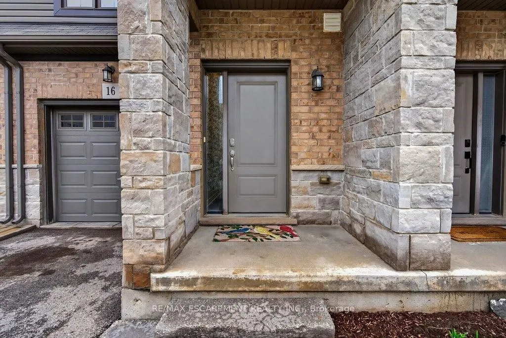 Photo 3 of Unit 16, 377 Glancaster Road, Hamilton, Villages of Glancaster — HOMEH