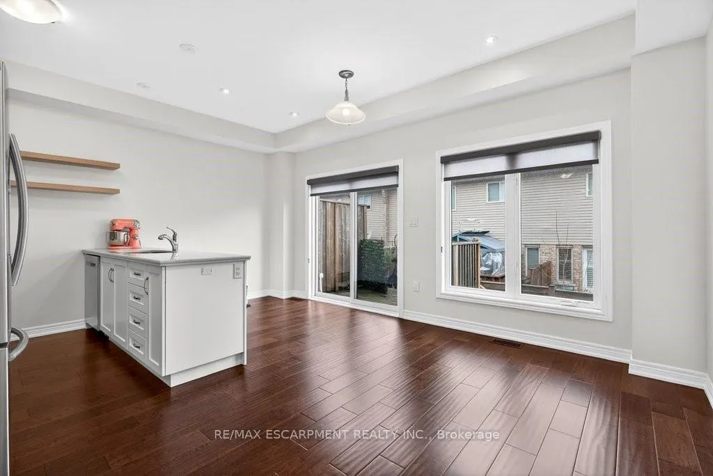 Photo 11 of Unit 16, 377 Glancaster Road, Hamilton, Villages of Glancaster — HOMEH