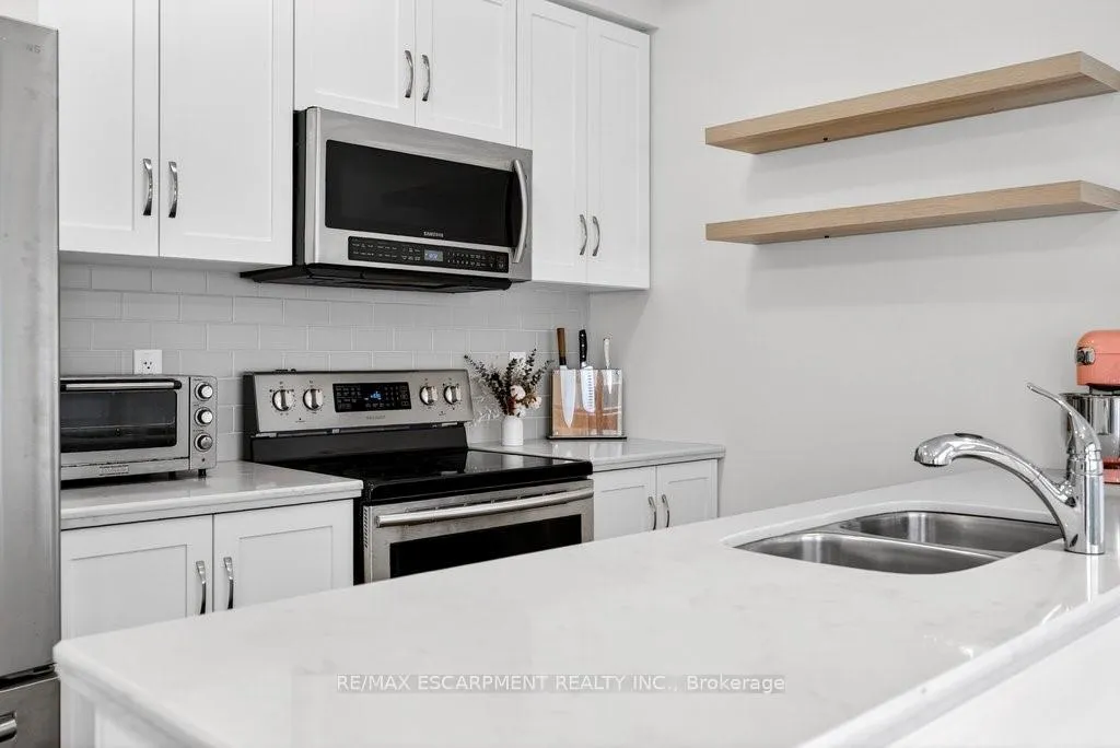 Photo 16 of Unit 16, 377 Glancaster Road, Hamilton, Villages of Glancaster — HOMEH