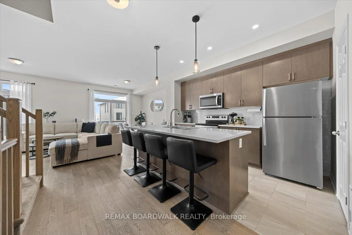 Photo 5 of 274 Pastel Way, Ottawa, Barrhaven - Half Moon Bay — HOMEH