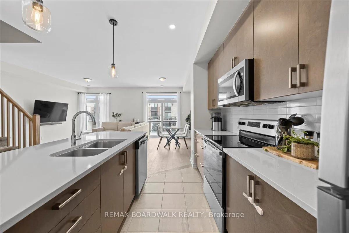 Photo 11 of 274 Pastel Way, Ottawa, Barrhaven - Half Moon Bay — HOMEH