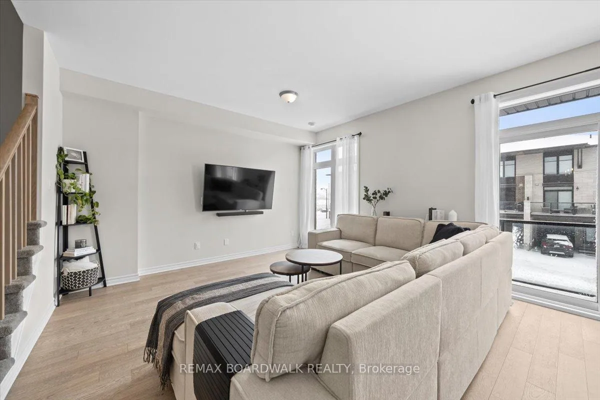 Photo 16 of 274 Pastel Way, Ottawa, Barrhaven - Half Moon Bay — HOMEH