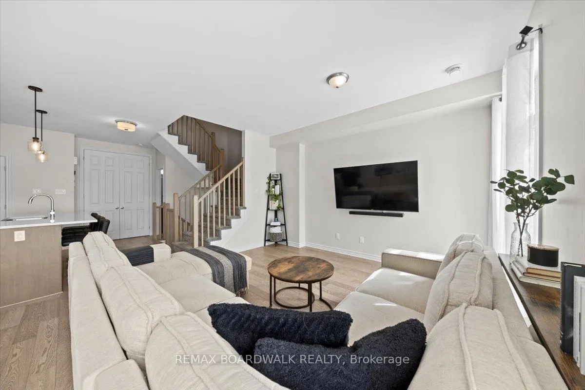 Photo 17 of 274 Pastel Way, Ottawa, Barrhaven - Half Moon Bay — HOMEH