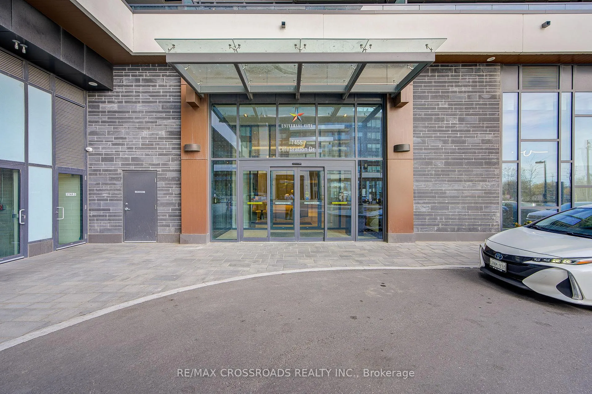 Photo 3 of Unit 1506, 1455 Celebration Drive, Pickering, Bay Ridges — HOMEH