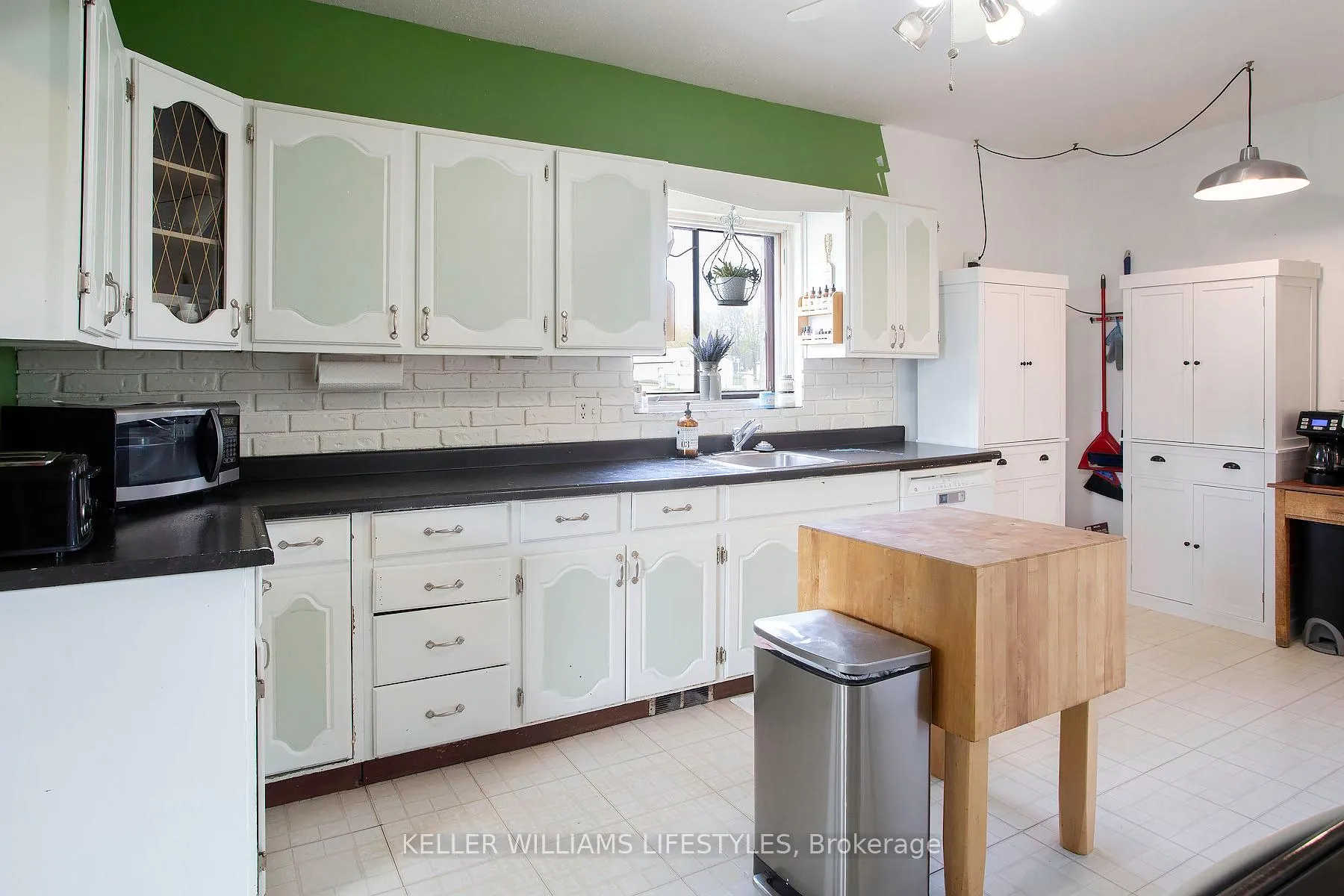 Photo 7 of 264 Upper Queen Street, Thames Centre, Thorndale — HOMEH