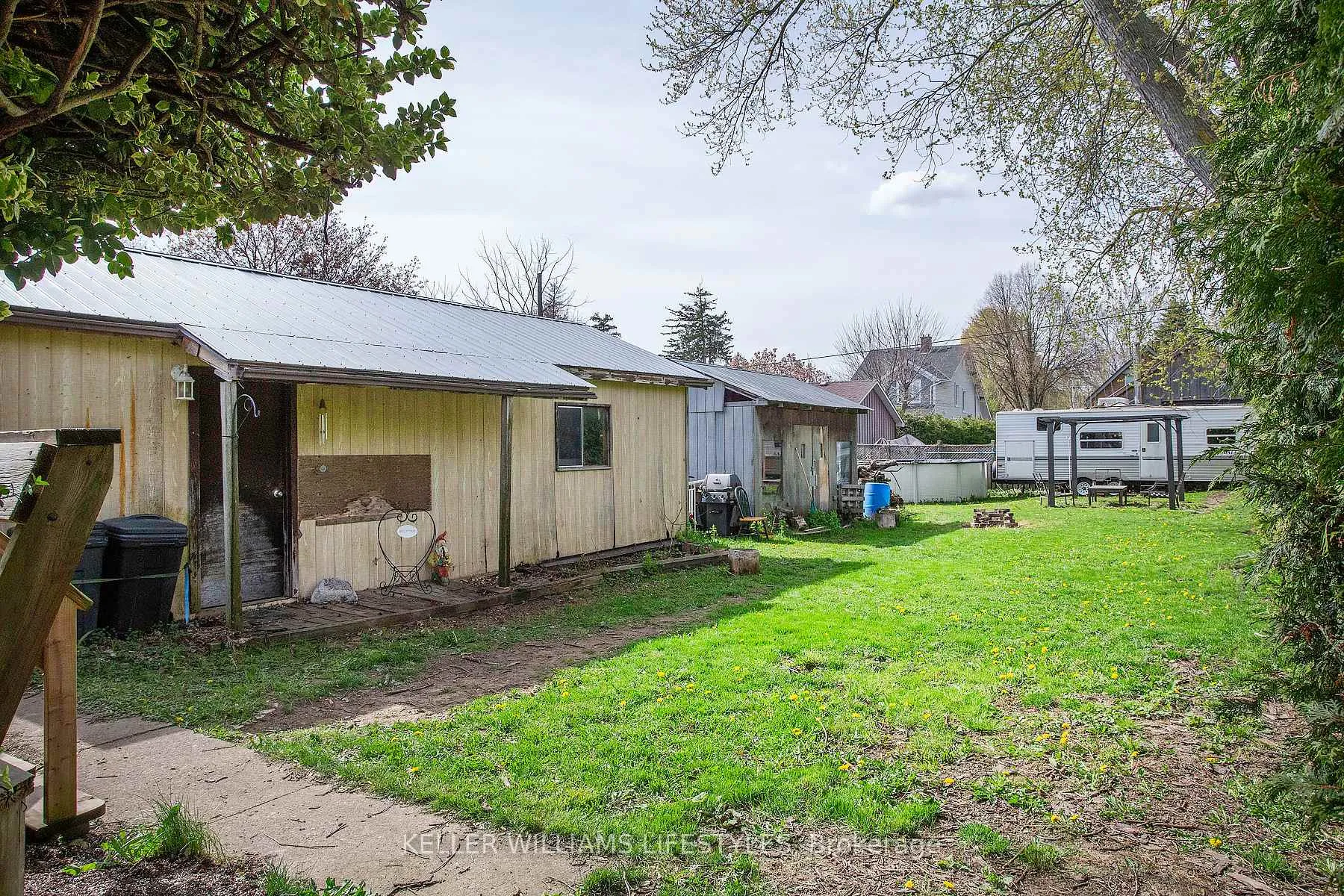 Photo 23 of 264 Upper Queen Street, Thames Centre, Thorndale — HOMEH