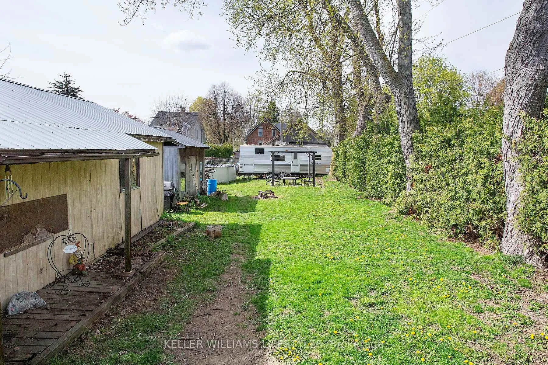 Photo 24 of 264 Upper Queen Street, Thames Centre, Thorndale — HOMEH
