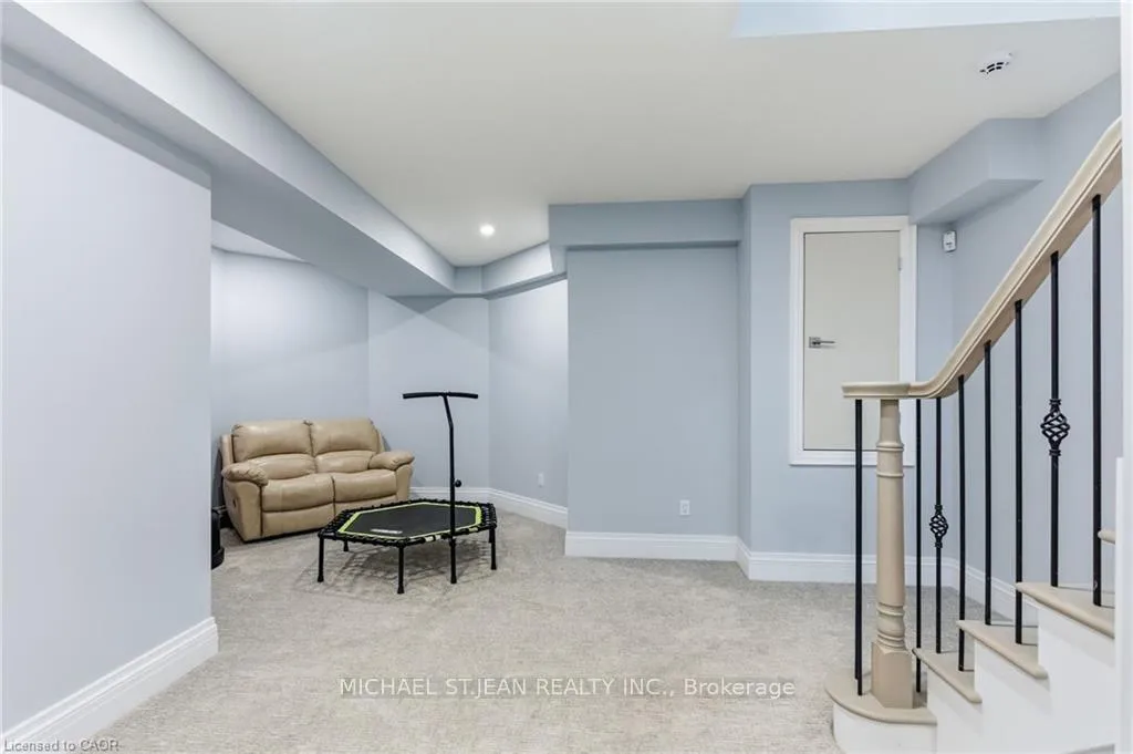 Photo 35 of 5 Kramer Court, Haldimand — HOMEH