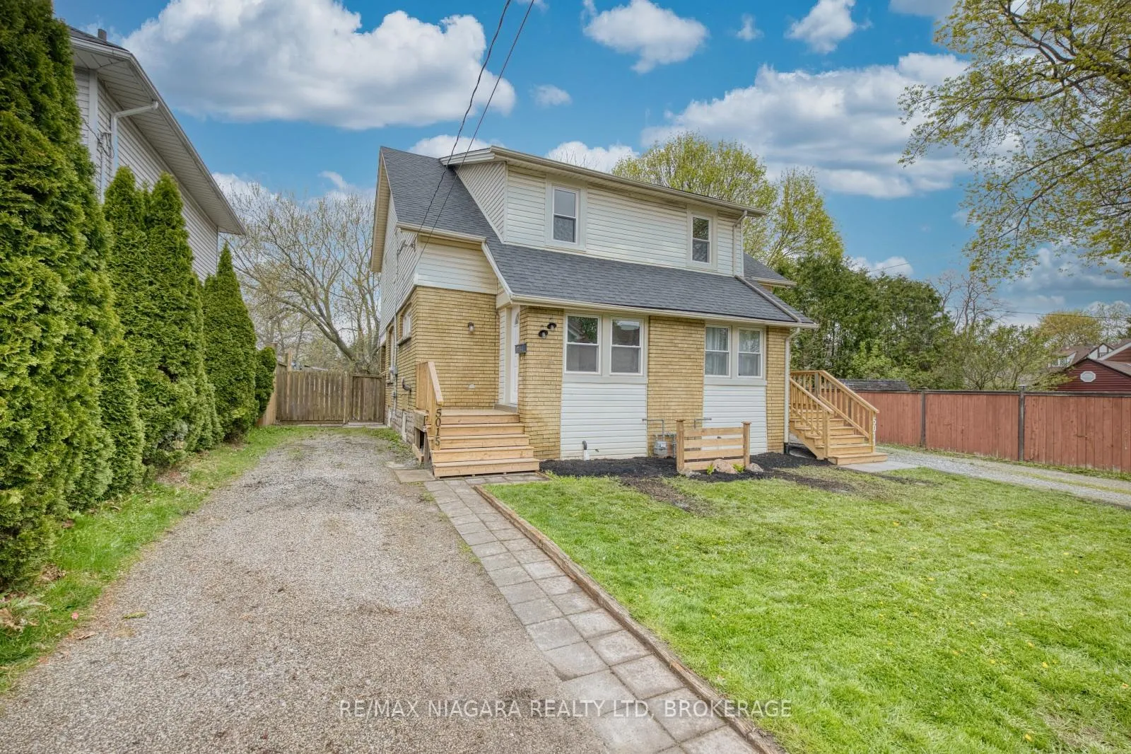 Photo 1 of 5015 Fifth Avenue, Niagara Falls, Cherrywood — HOMEH