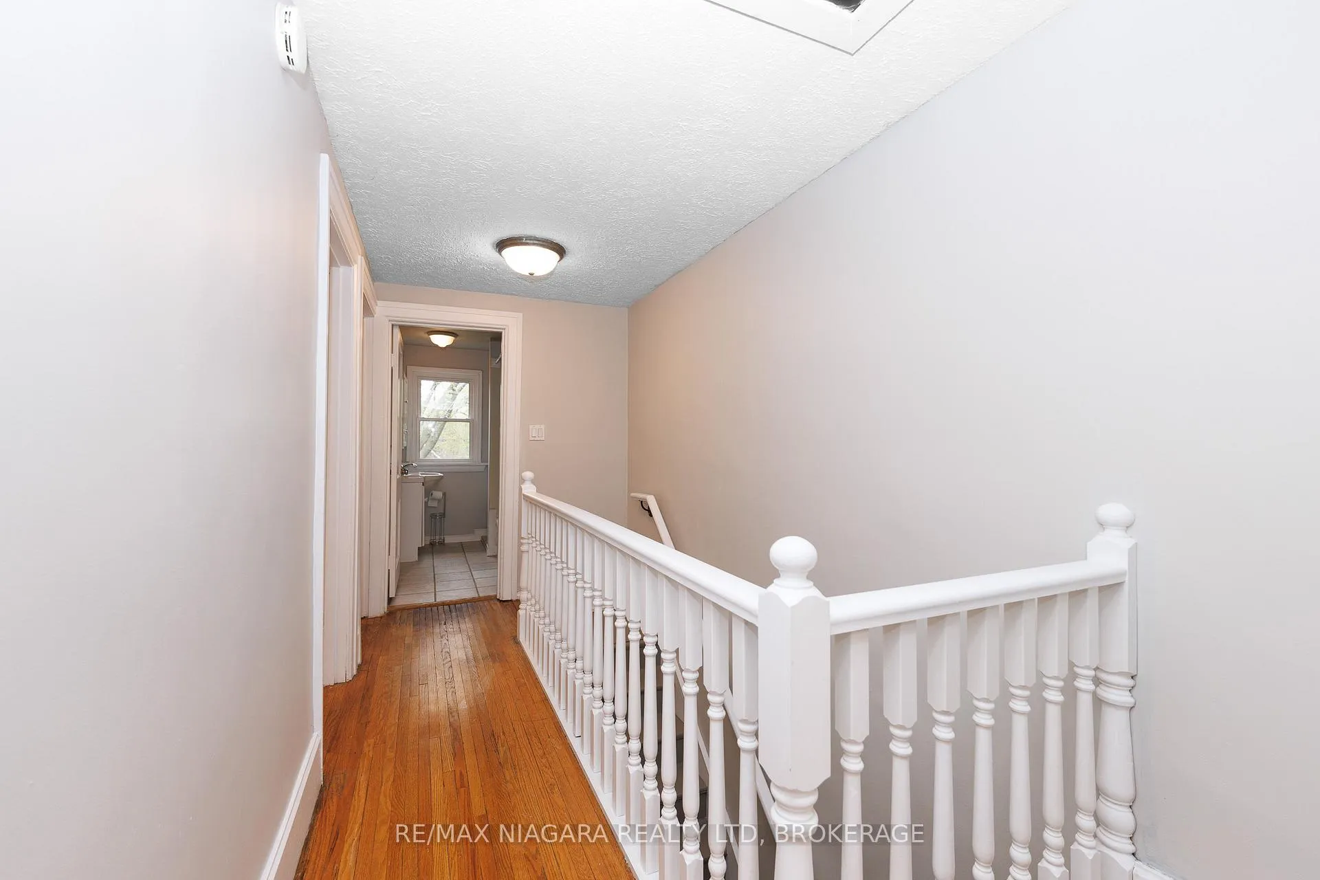 Photo 25 of 5015 Fifth Avenue, Niagara Falls, Cherrywood — HOMEH