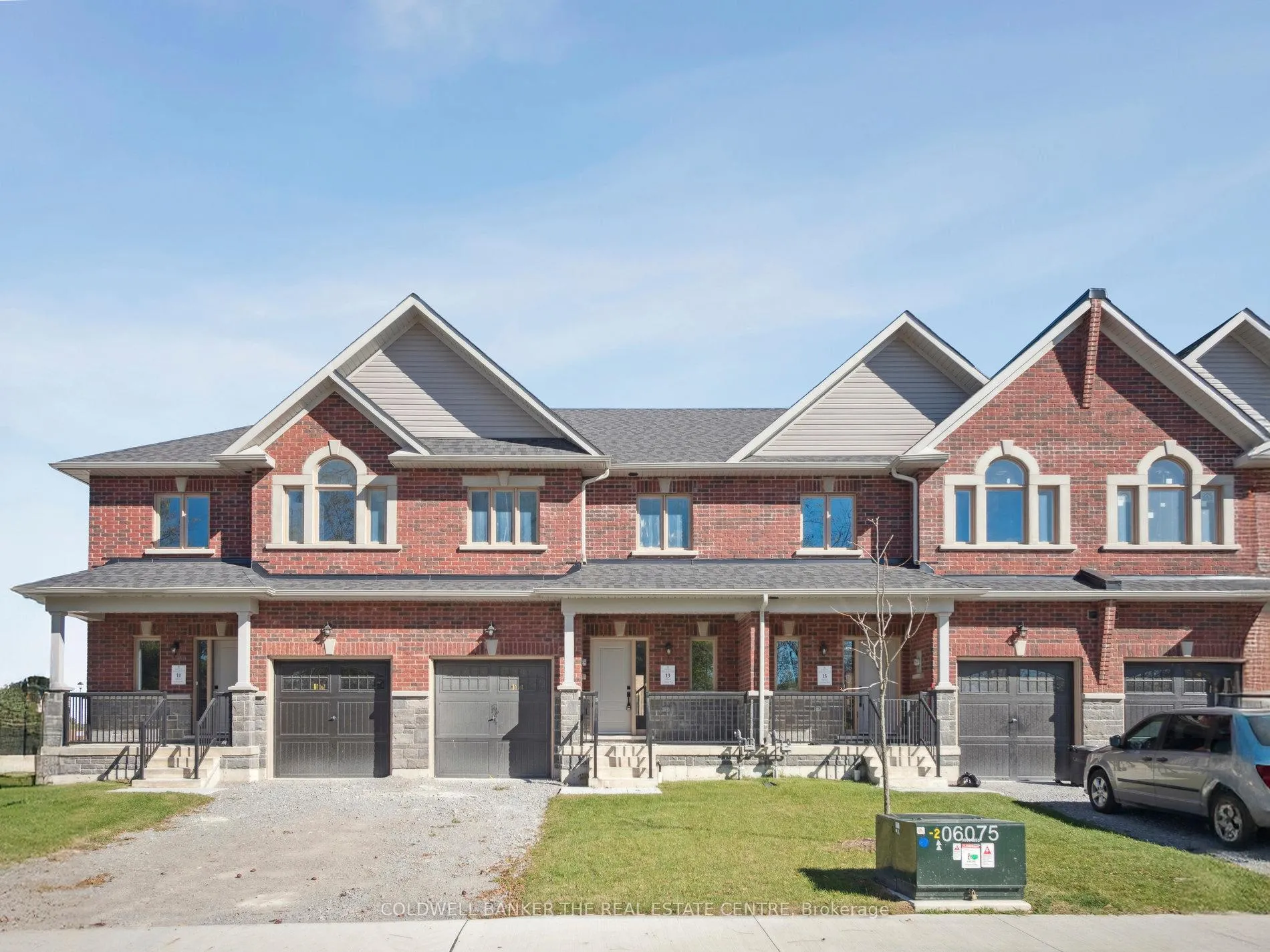 Photo 1 of 13 Hildred Cushing Way, Uxbridge — HOMEH