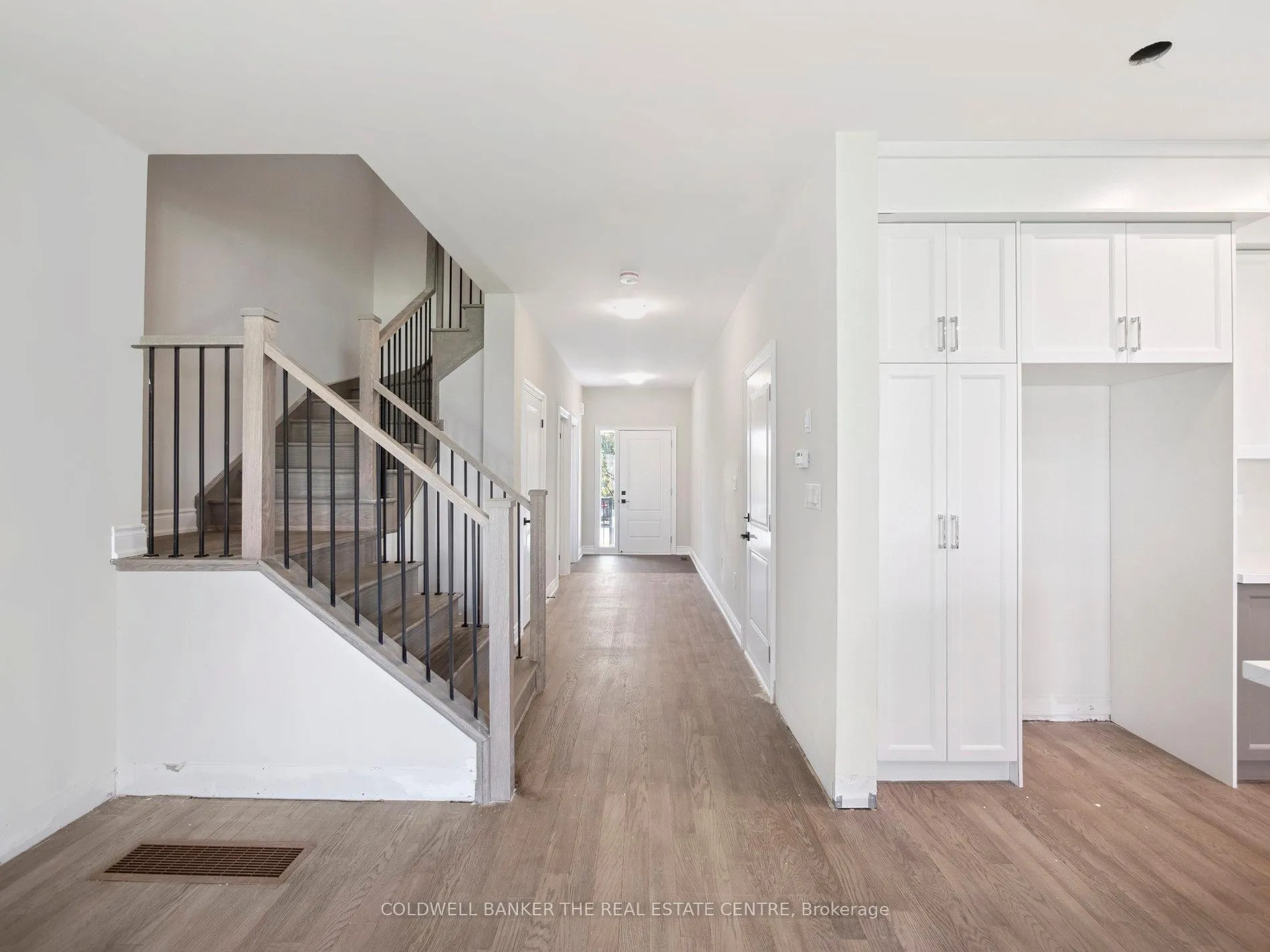 Photo 8 of 13 Hildred Cushing Way, Uxbridge — HOMEH