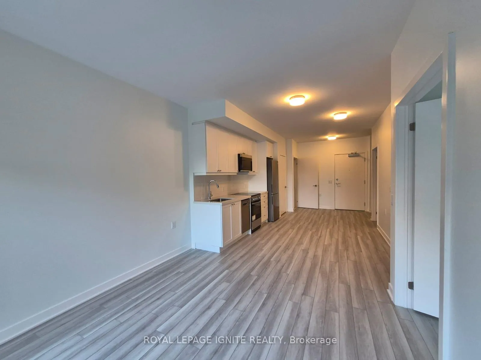 Photo 14 of Unit 105, 55 Clarington Boulevard, Clarington, Bowmanville — HOMEH