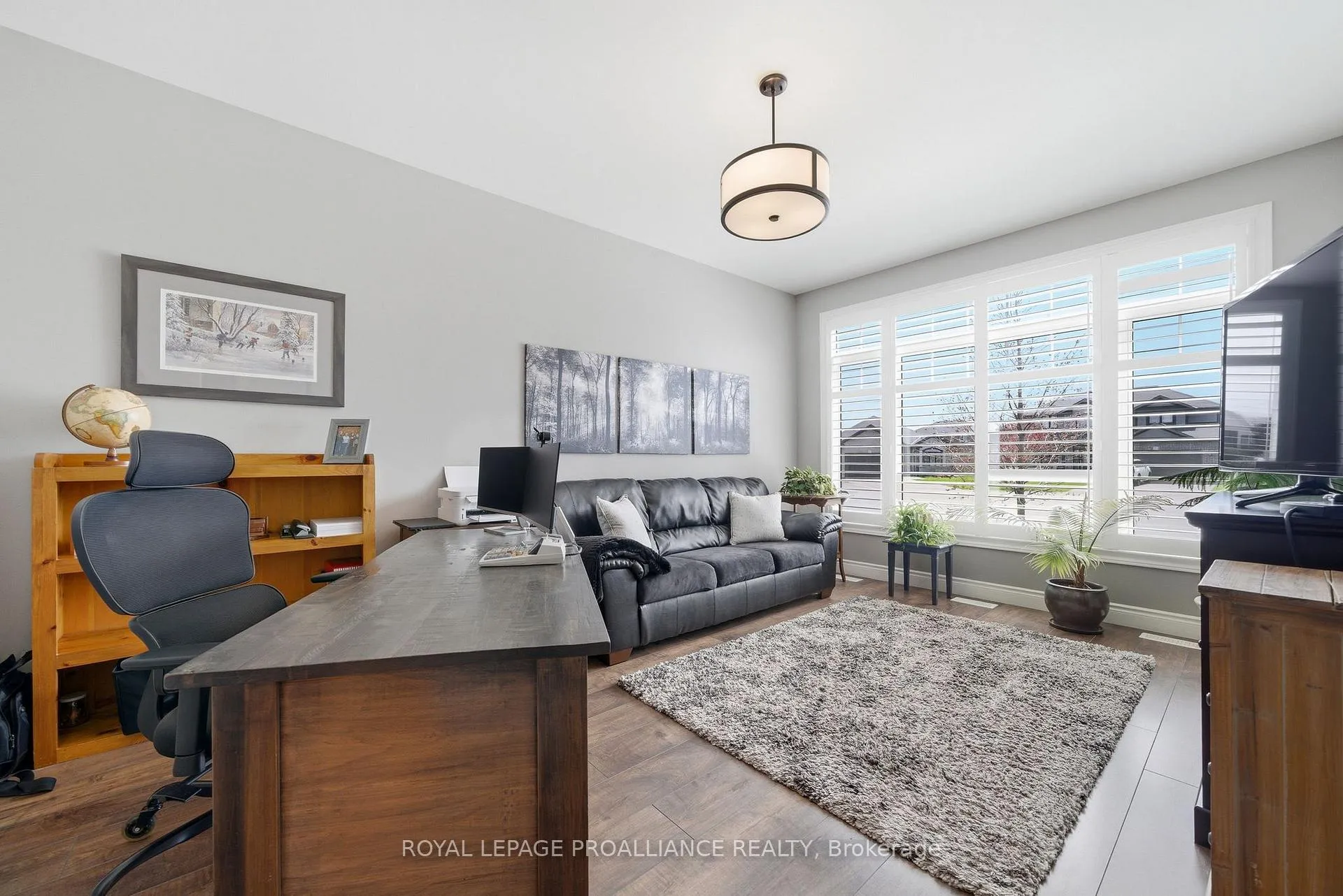 Photo 8 of 18 Trinity Court, Belleville, Thurlow Ward — HOMEH