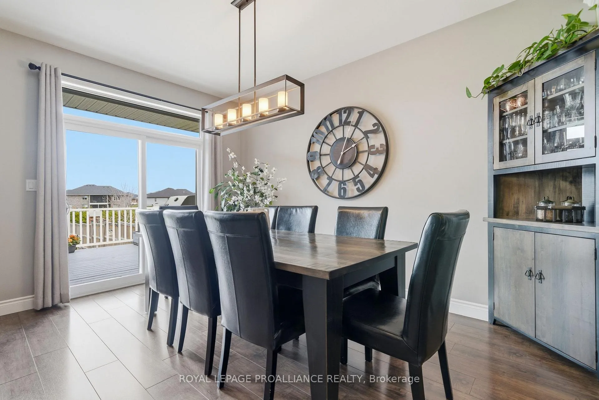 Photo 15 of 18 Trinity Court, Belleville, Thurlow Ward — HOMEH
