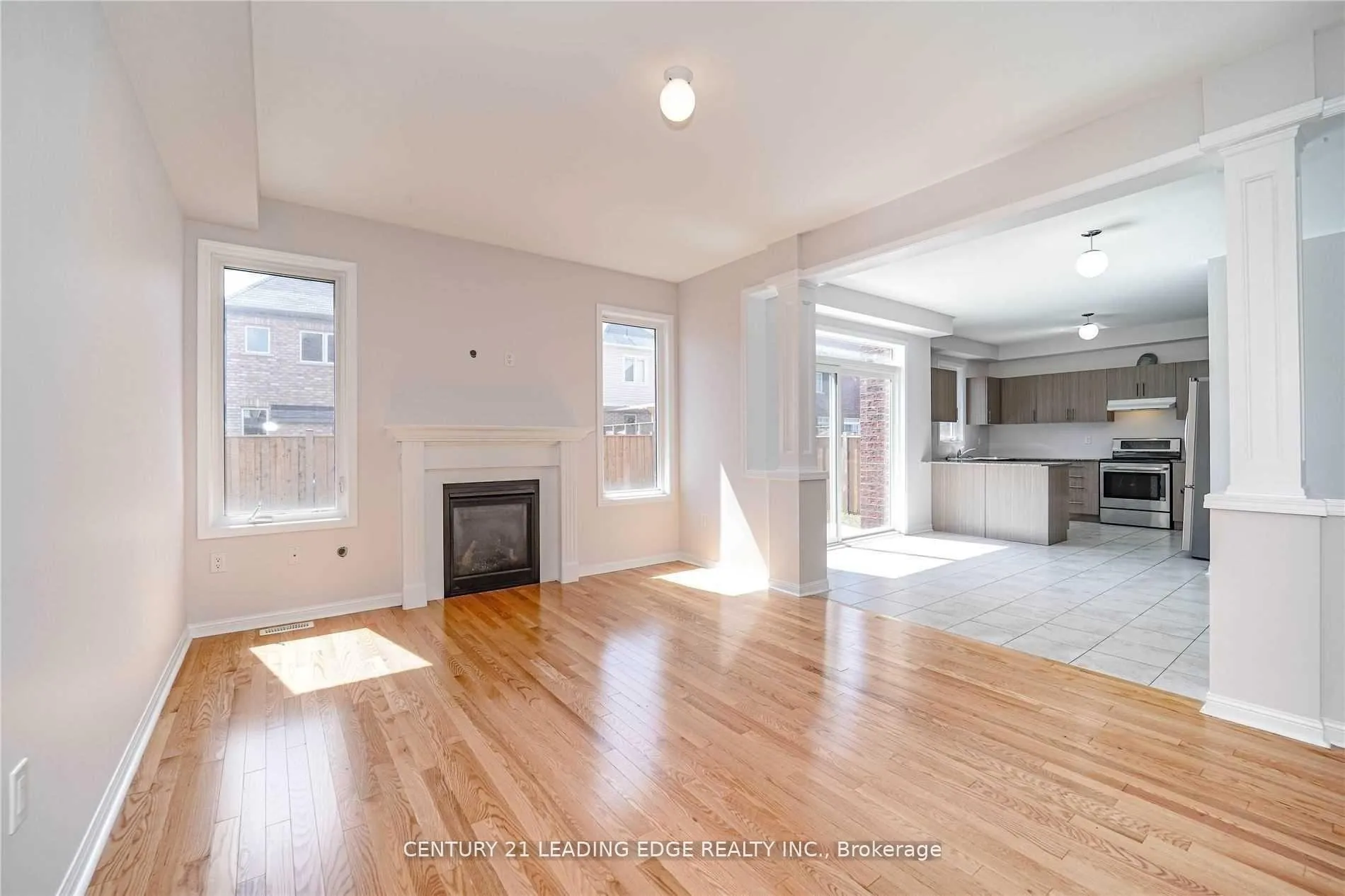 Photo 17 of 75 Henry Smith Avenue, Clarington, Bowmanville — HOMEH