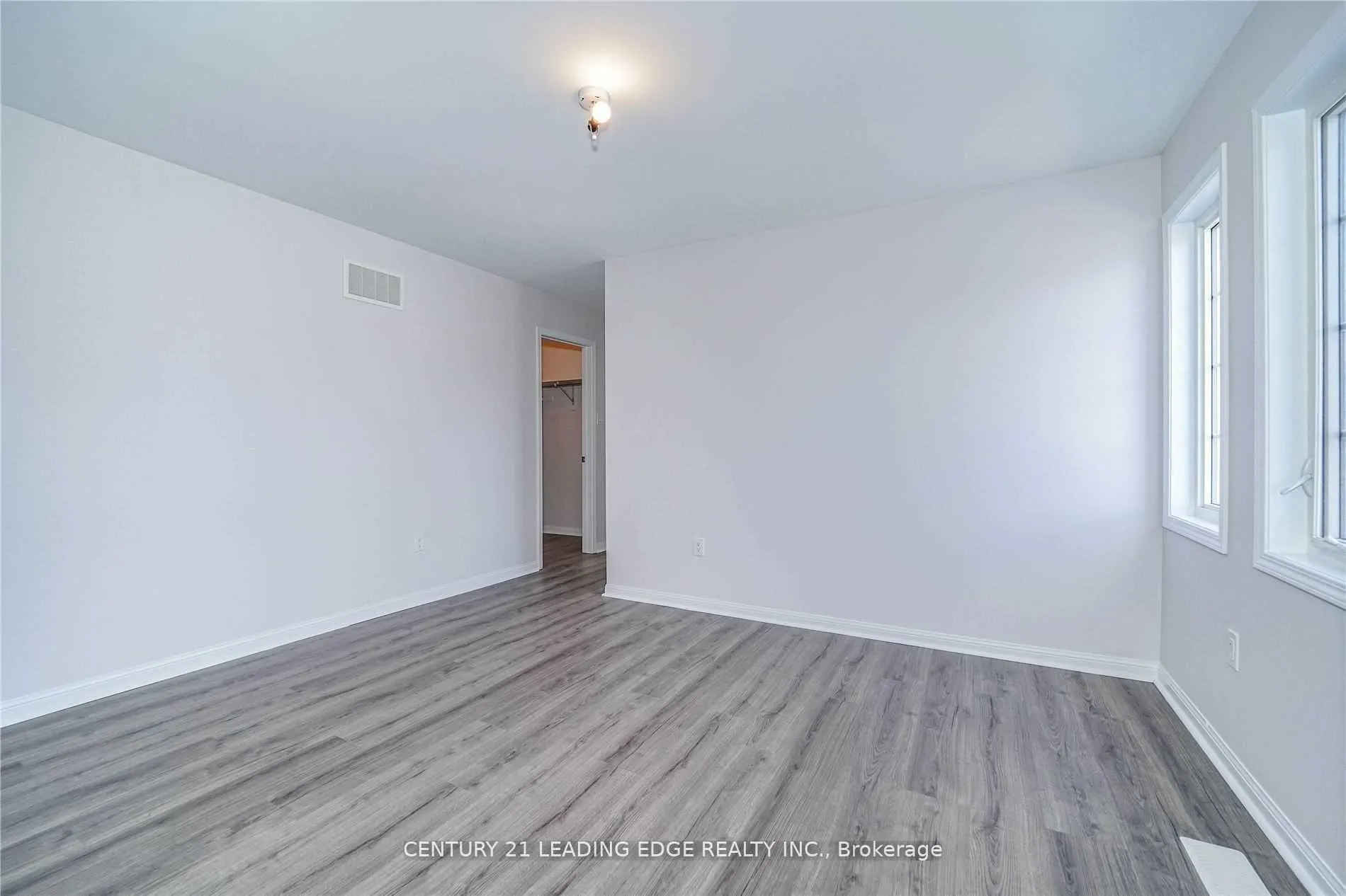 Photo 26 of 75 Henry Smith Avenue, Clarington, Bowmanville — HOMEH