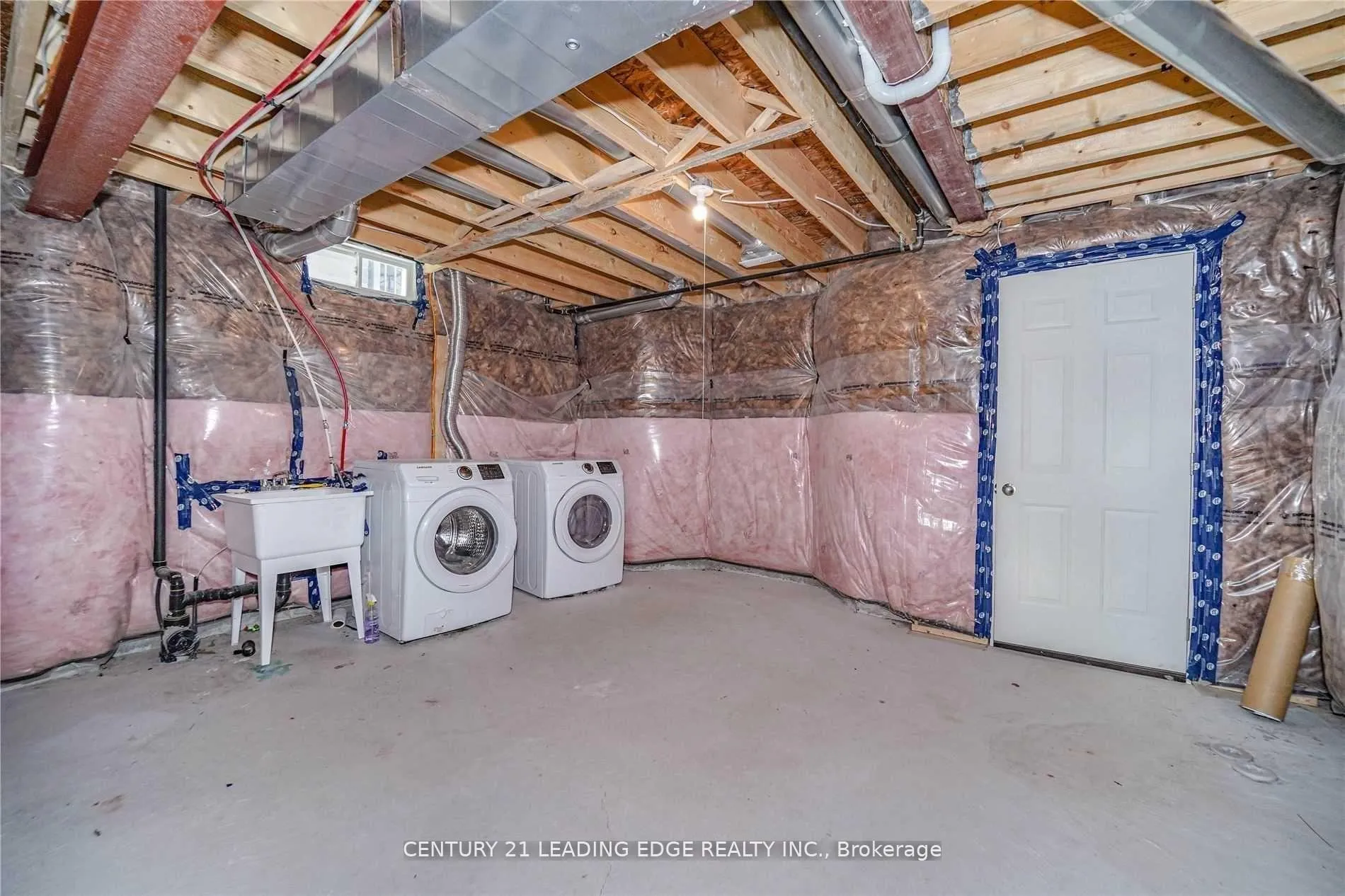 Photo 35 of 75 Henry Smith Avenue, Clarington, Bowmanville — HOMEH