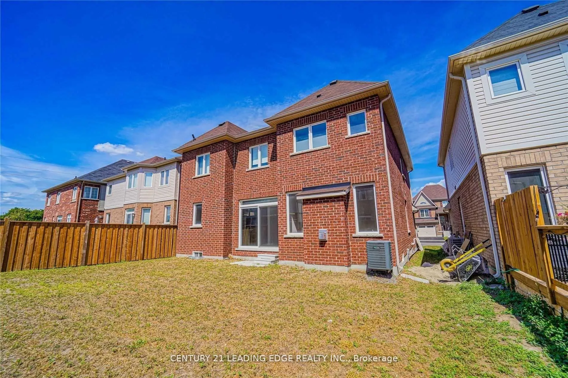 Photo 38 of 75 Henry Smith Avenue, Clarington, Bowmanville — HOMEH
