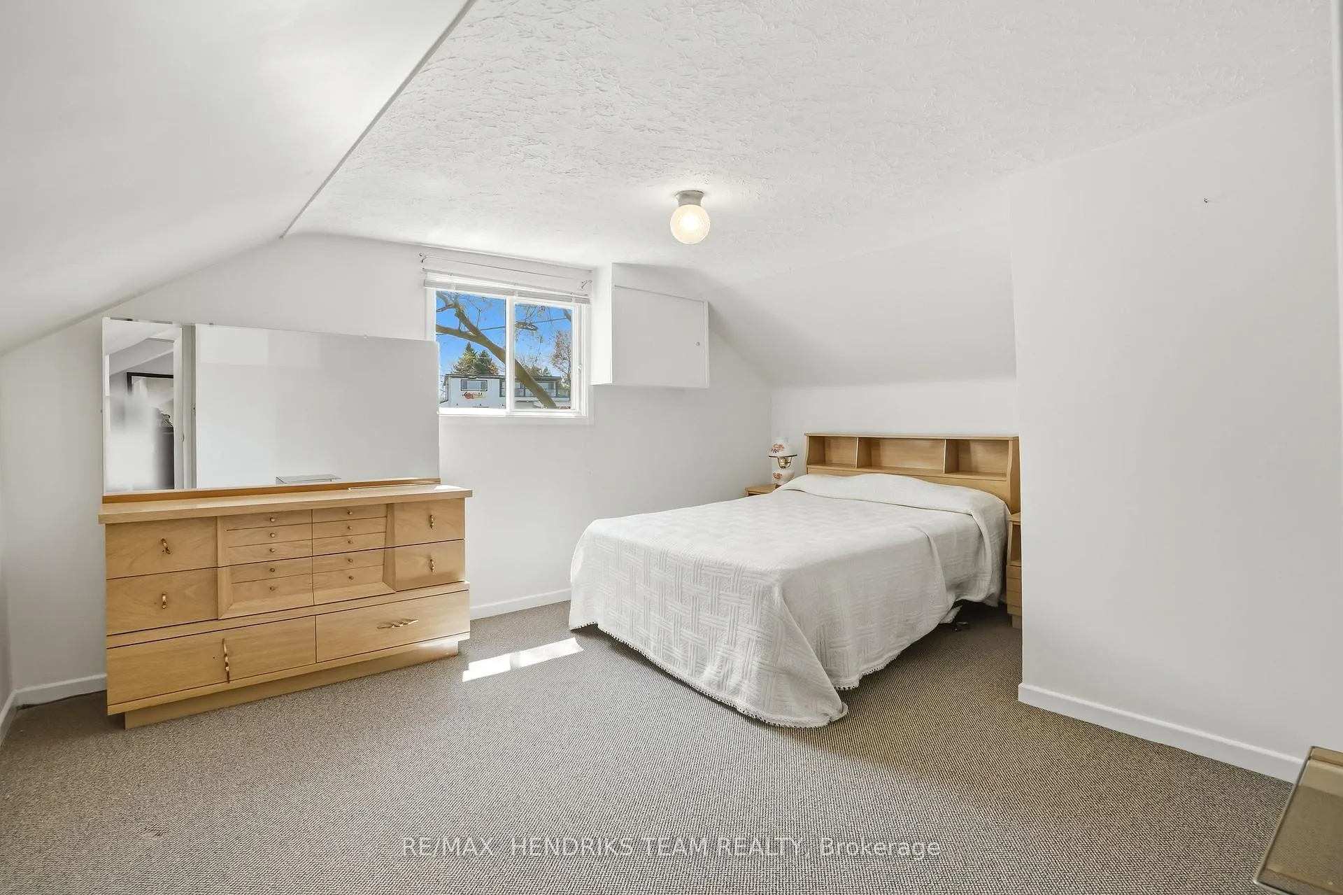 Photo 21 of 4369 Lincoln Avenue, Lincoln, Beamsville — HOMEH