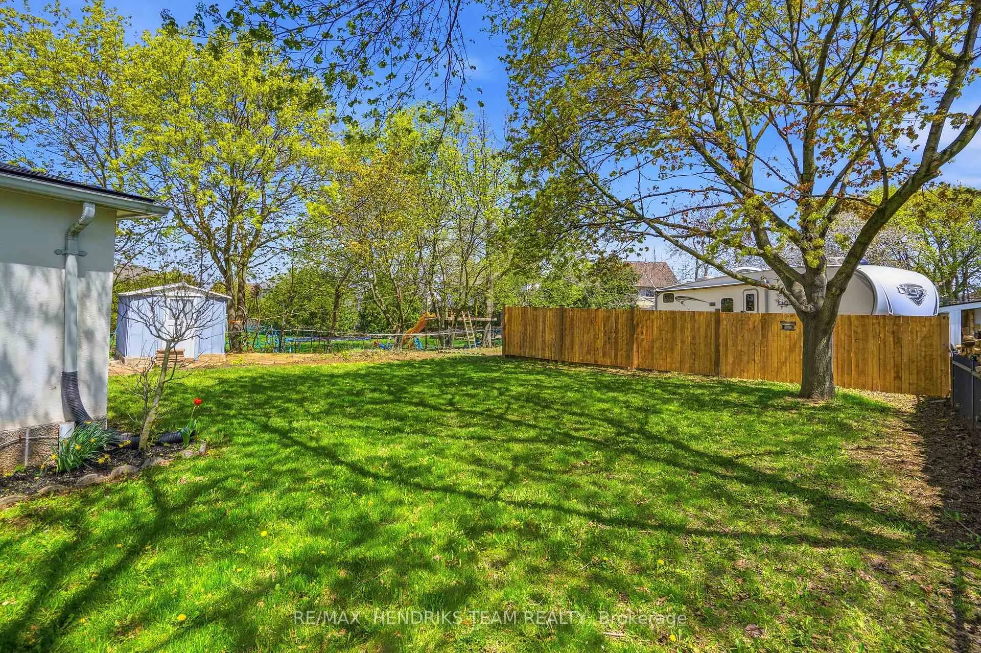 Photo 23 of 4369 Lincoln Avenue, Lincoln, Beamsville — HOMEH