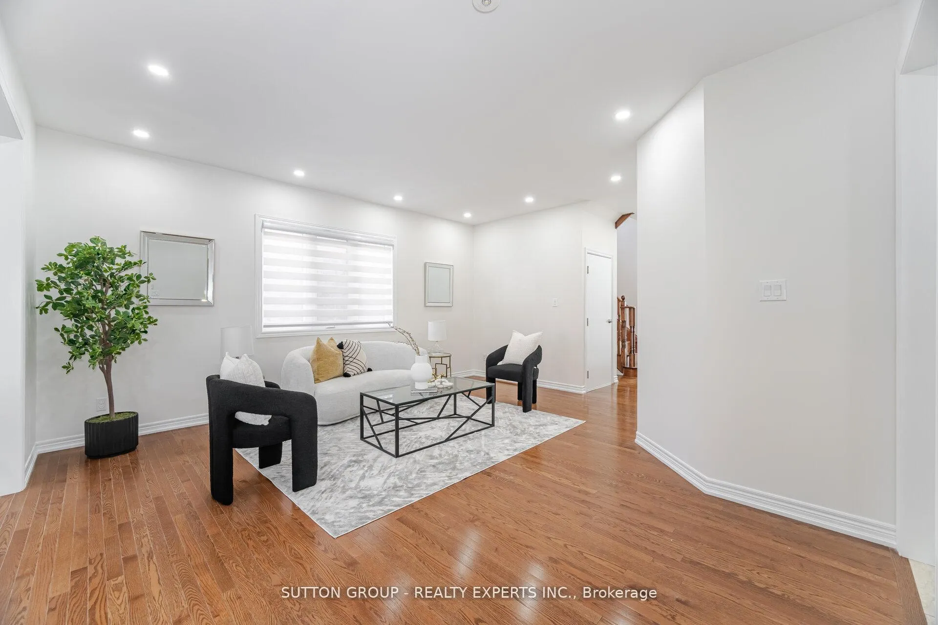 Photo 9 of Unit Upper, 5 Freedom Oaks Trail, Brampton, Bram East — HOMEH