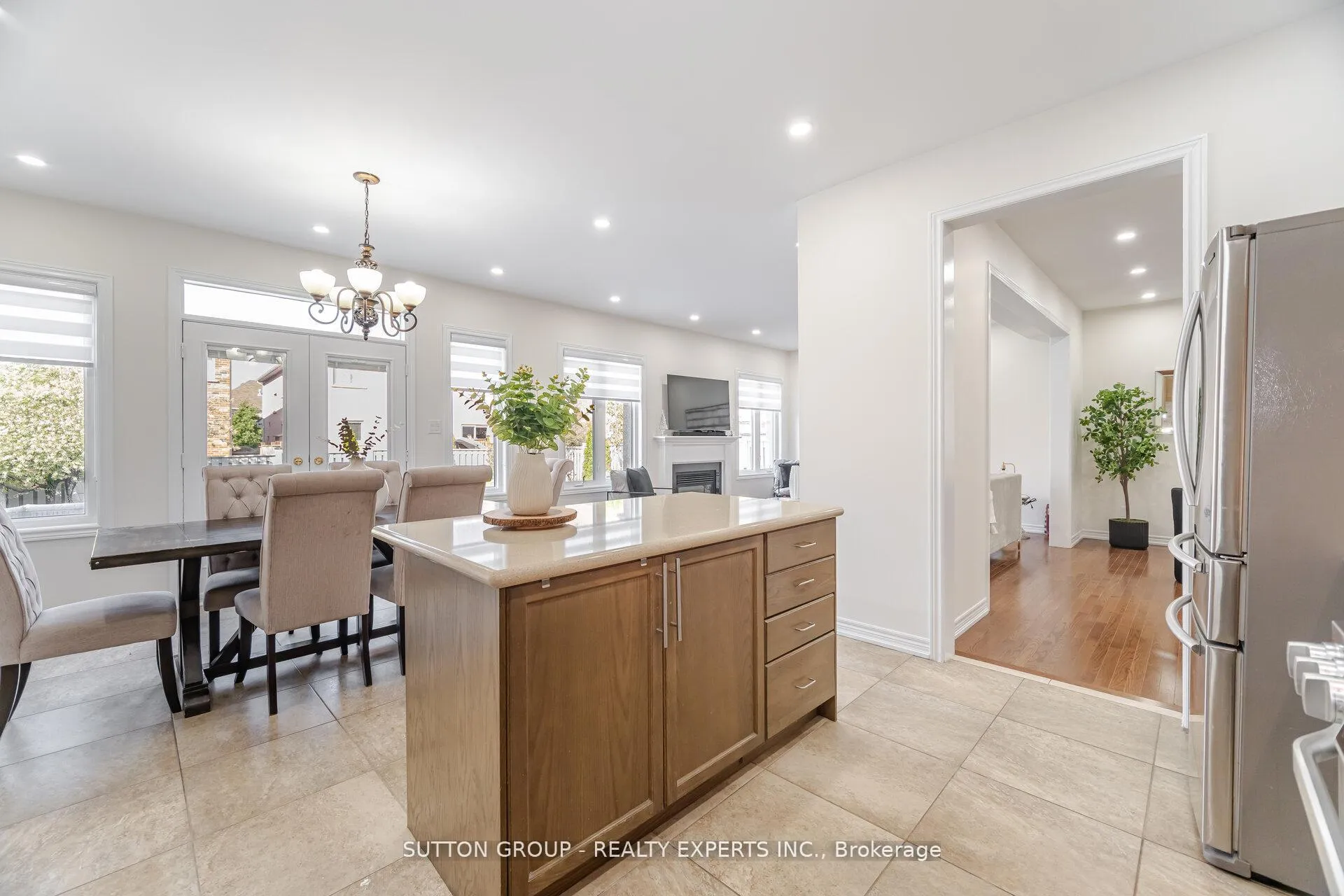 Photo 15 of Unit Upper, 5 Freedom Oaks Trail, Brampton, Bram East — HOMEH