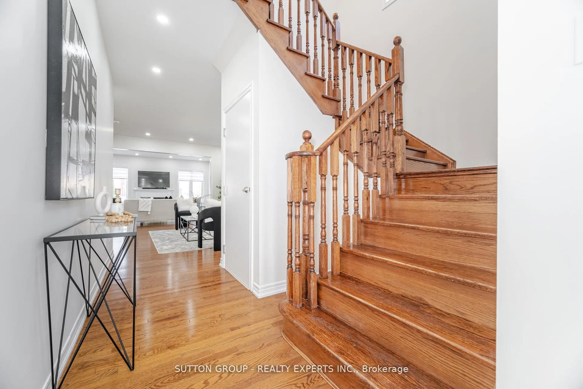 Photo 24 of Unit Upper, 5 Freedom Oaks Trail, Brampton, Bram East — HOMEH