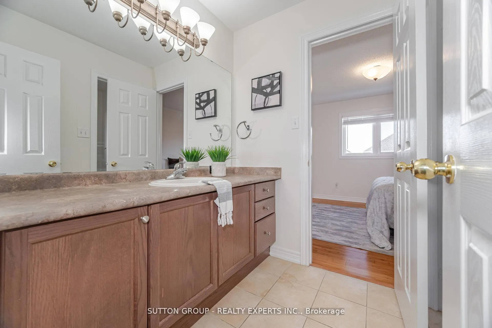 Photo 36 of Unit Upper, 5 Freedom Oaks Trail, Brampton, Bram East — HOMEH