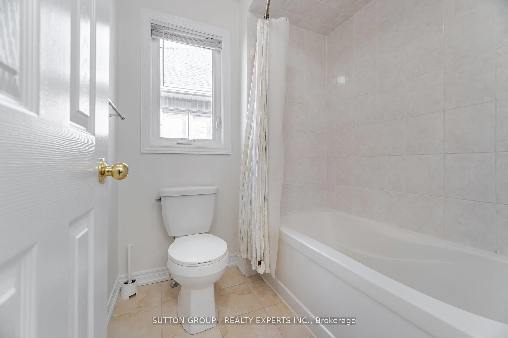 Photo 37 of Unit Upper, 5 Freedom Oaks Trail, Brampton, Bram East — HOMEH