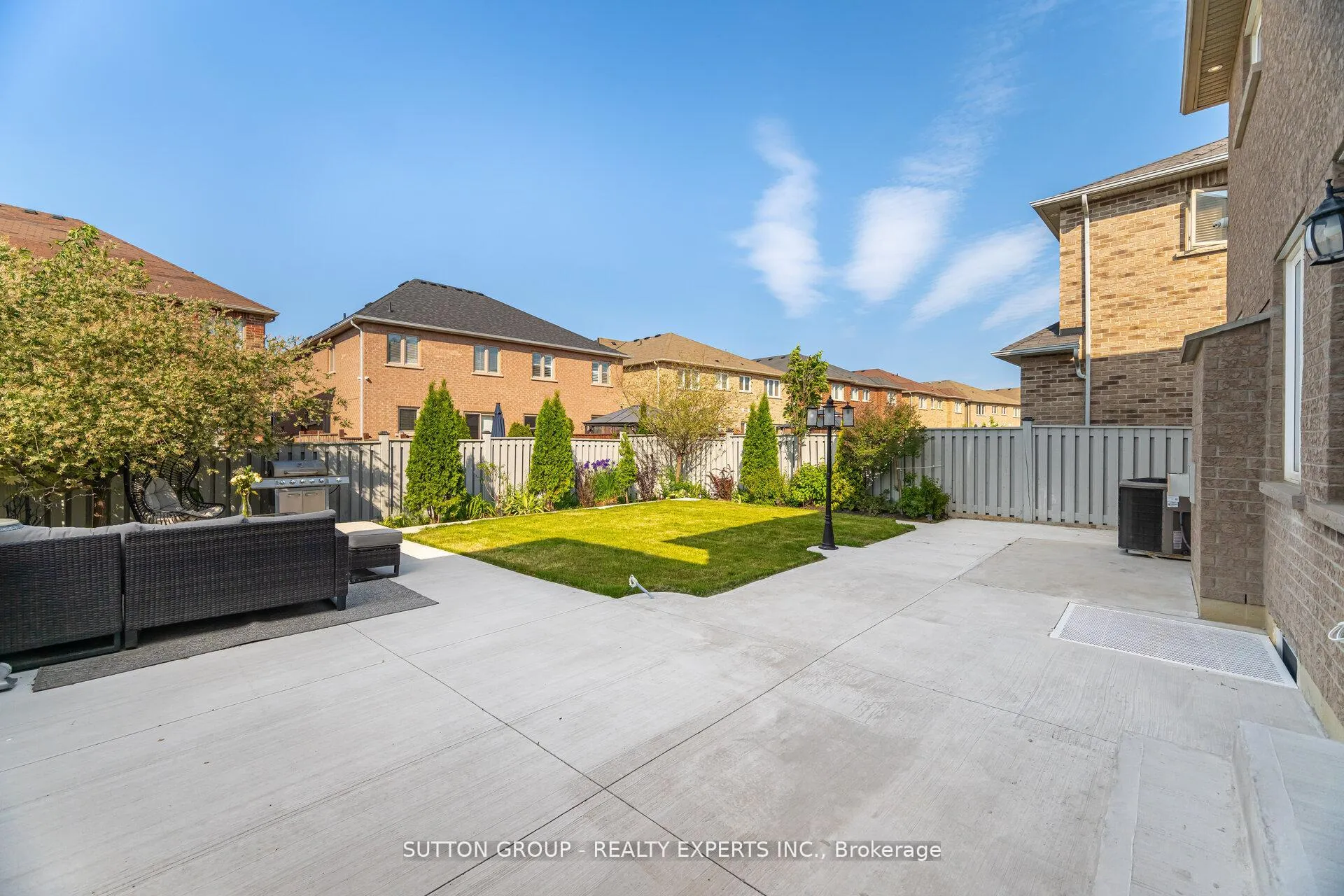 Photo 42 of Unit Upper, 5 Freedom Oaks Trail, Brampton, Bram East — HOMEH