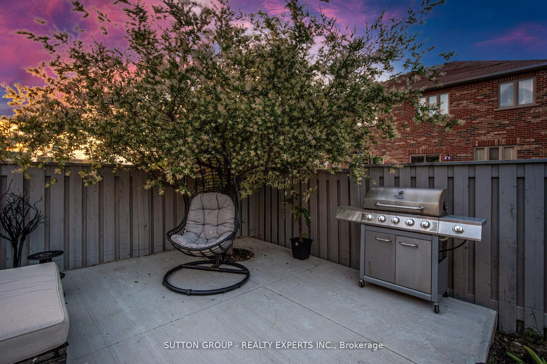 Photo 48 of Unit Upper, 5 Freedom Oaks Trail, Brampton, Bram East — HOMEH