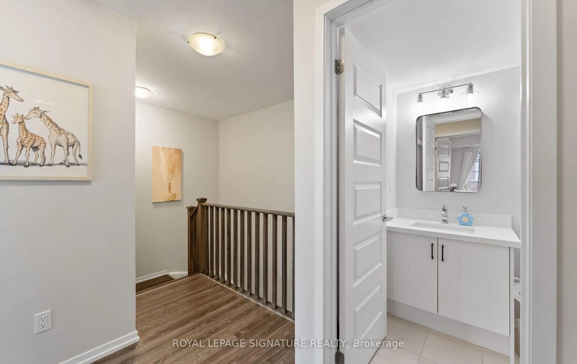 Photo 17 of Unit B05, 26 Bruce Street, Vaughan, East Woodbridge — HOMEH