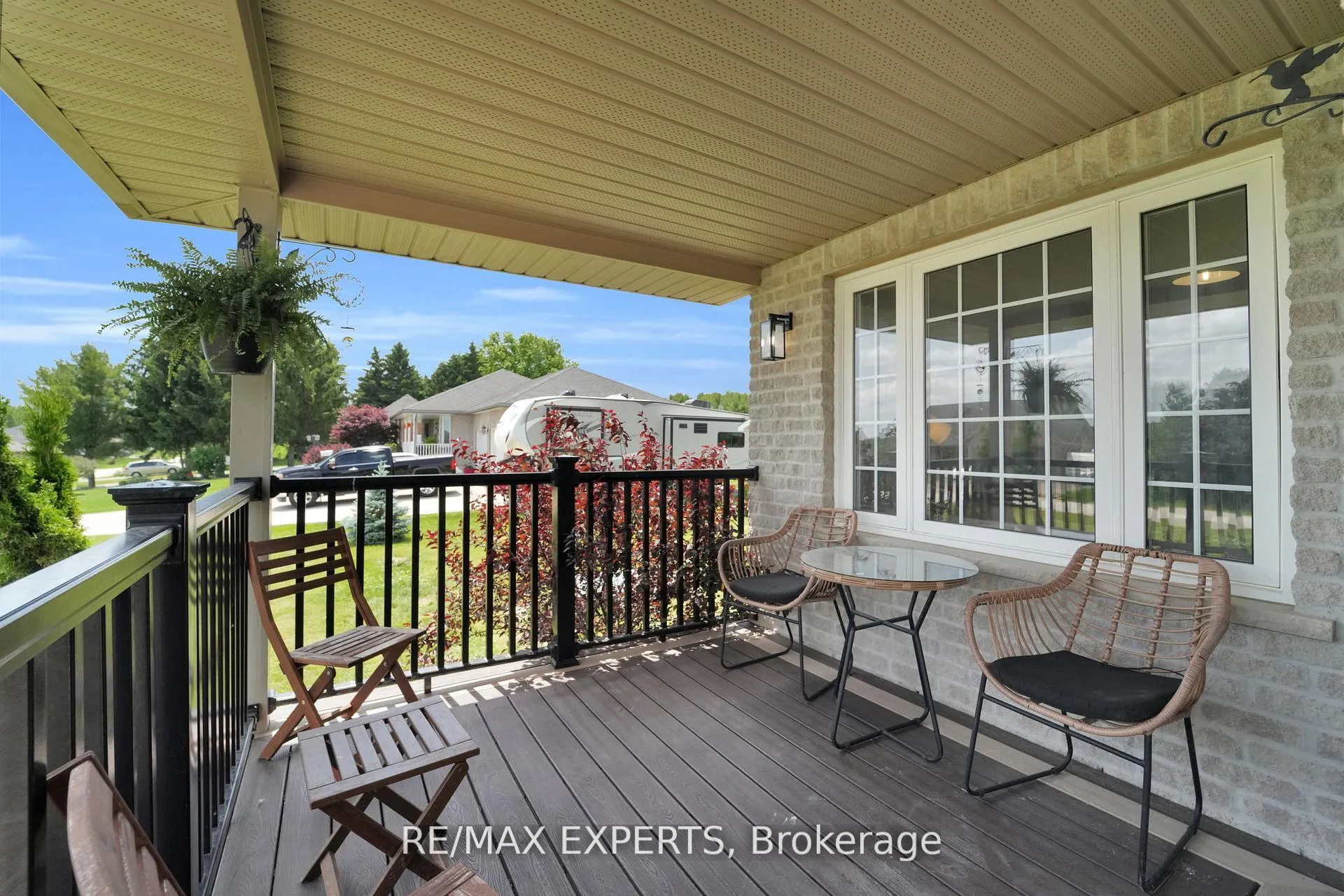 Photo 5 of 46 Scenic Drive, Mapleton, Rural Mapleton — HOMEH