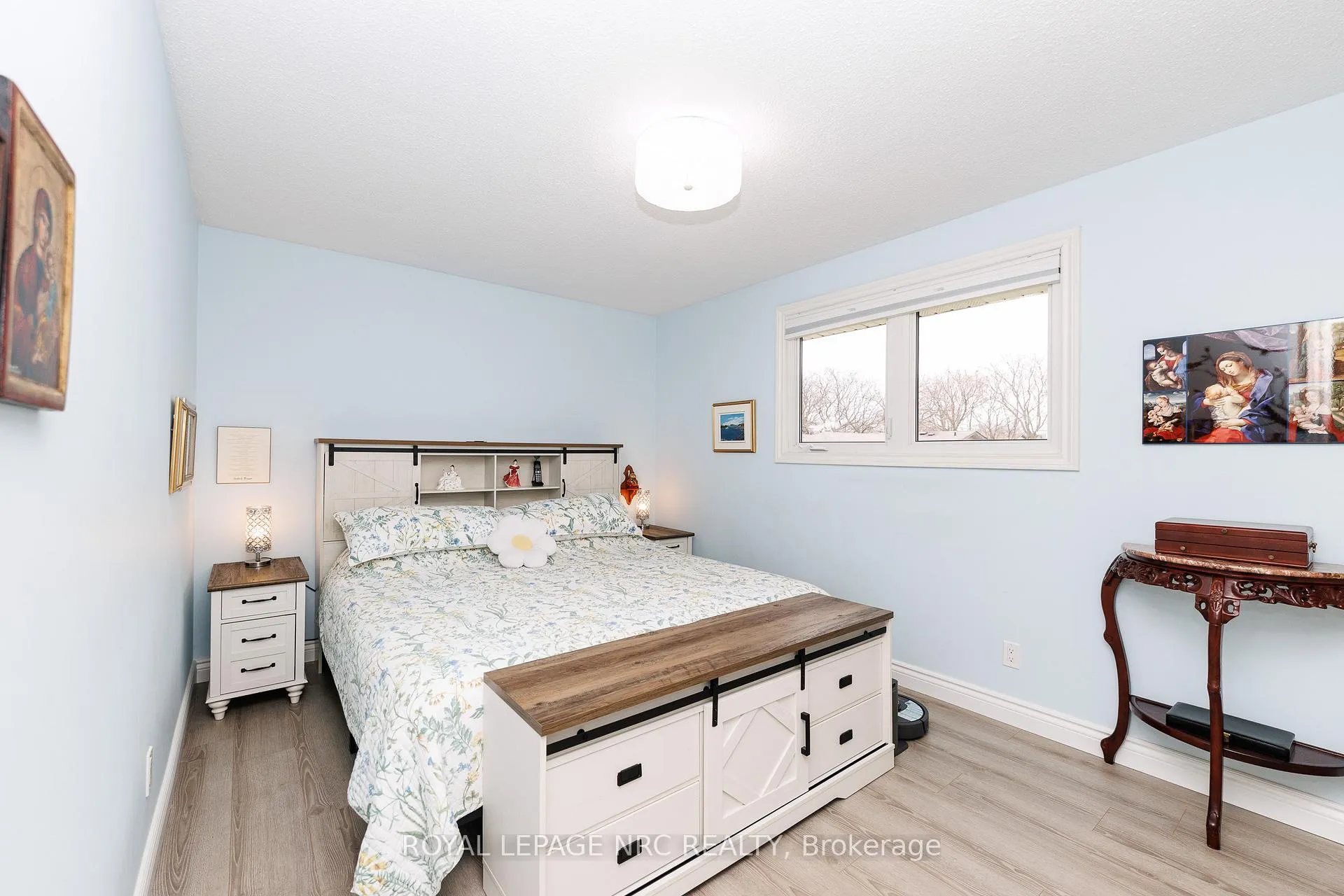 Photo 11 of 15 Carousel Circle, St. Catharines, Lakeport — HOMEH
