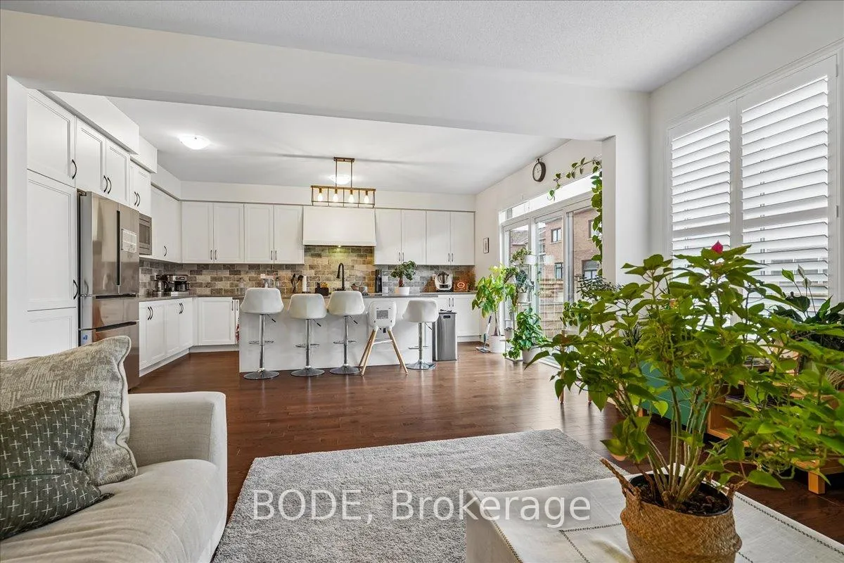 Photo 10 of 15 Huggins Drive, Whitby, Rural Whitby — HOMEH
