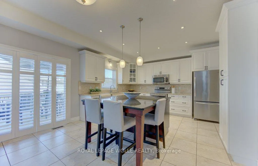 Photo 13 of 414 Zeller Drive, Waterloo — HOMEH