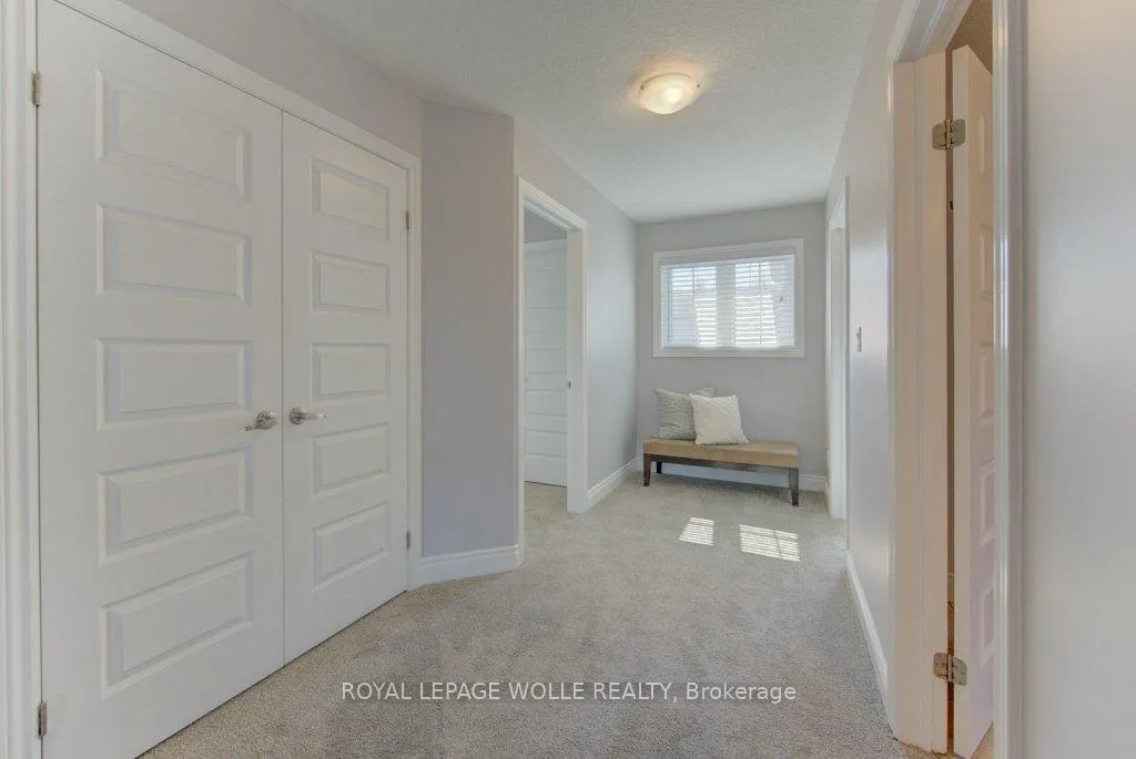 Photo 23 of 414 Zeller Drive, Waterloo — HOMEH