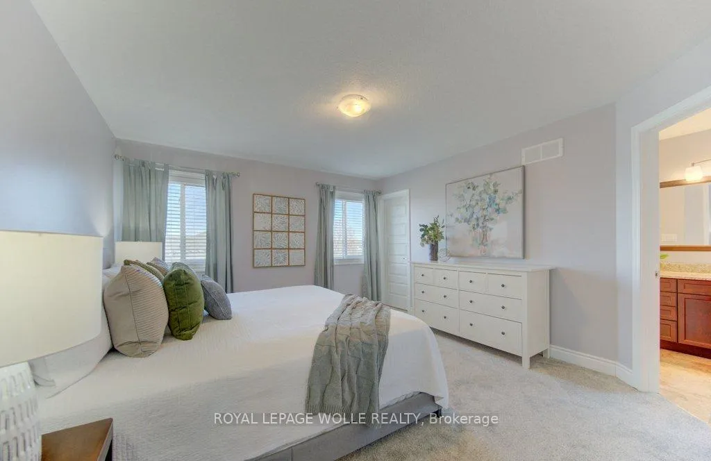 Photo 30 of 414 Zeller Drive, Waterloo — HOMEH