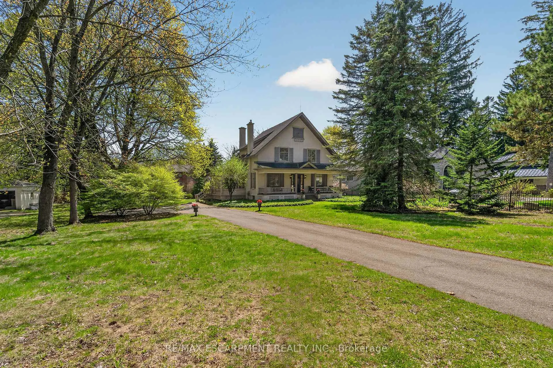 Photo 2 of 64 Jerseyville Road W, Hamilton, Ancaster — HOMEH
