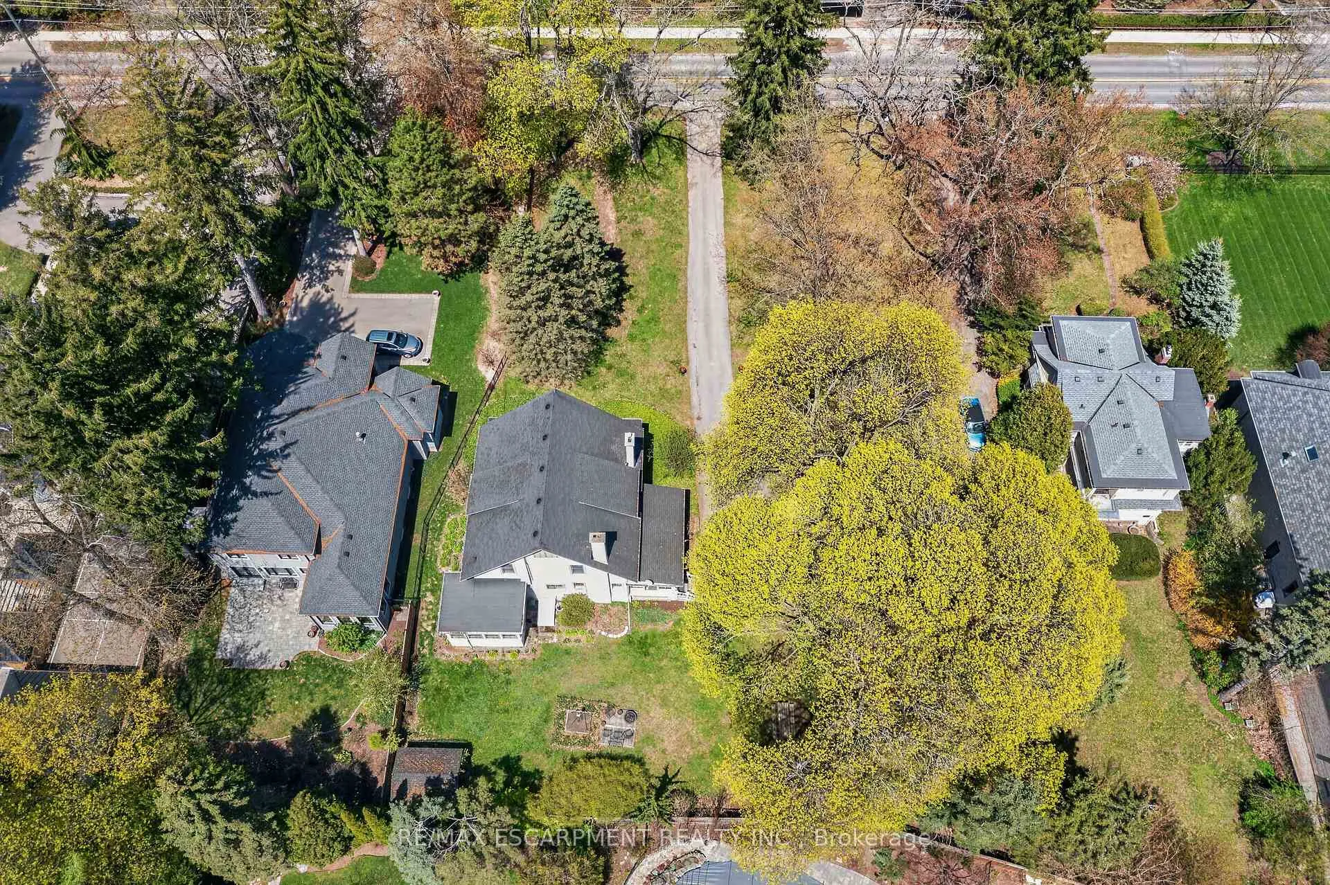 Photo 8 of 64 Jerseyville Road W, Hamilton, Ancaster — HOMEH