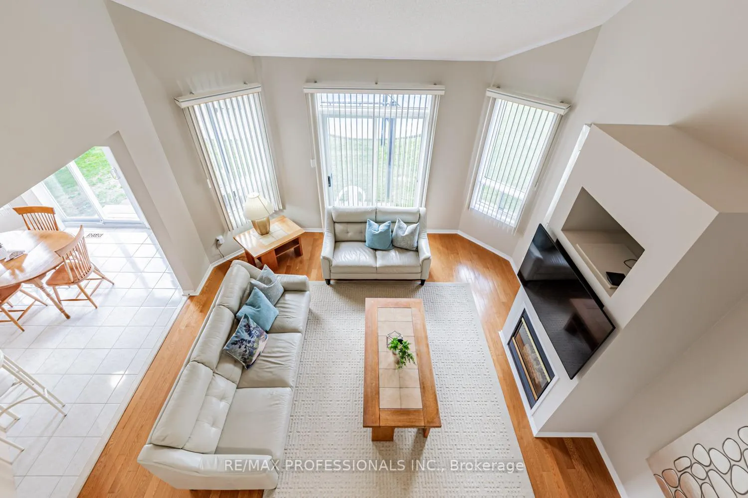 Photo 15 of 62 Banington Crescent, Brampton, Snelgrove — HOMEH