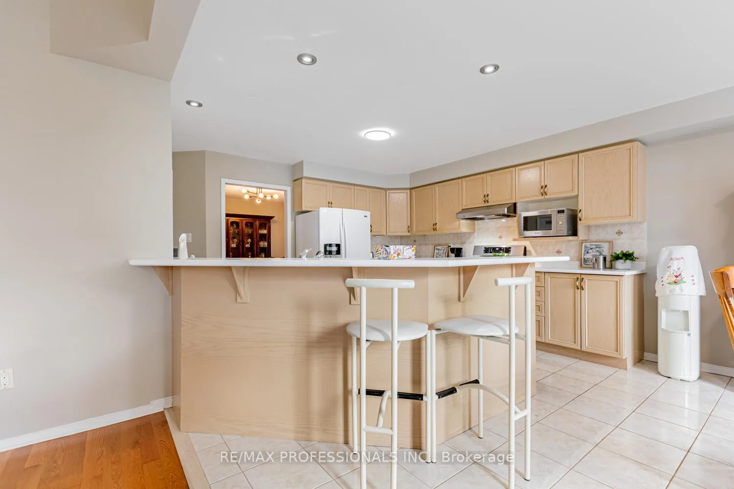 Photo 18 of 62 Banington Crescent, Brampton, Snelgrove — HOMEH