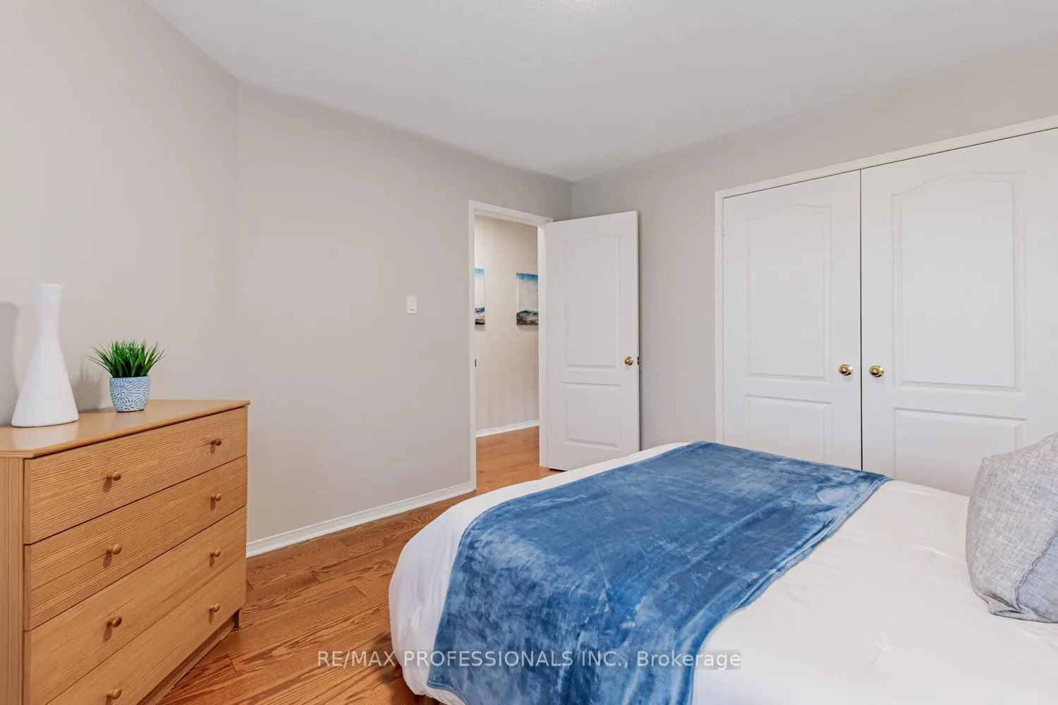 Photo 36 of 62 Banington Crescent, Brampton, Snelgrove — HOMEH