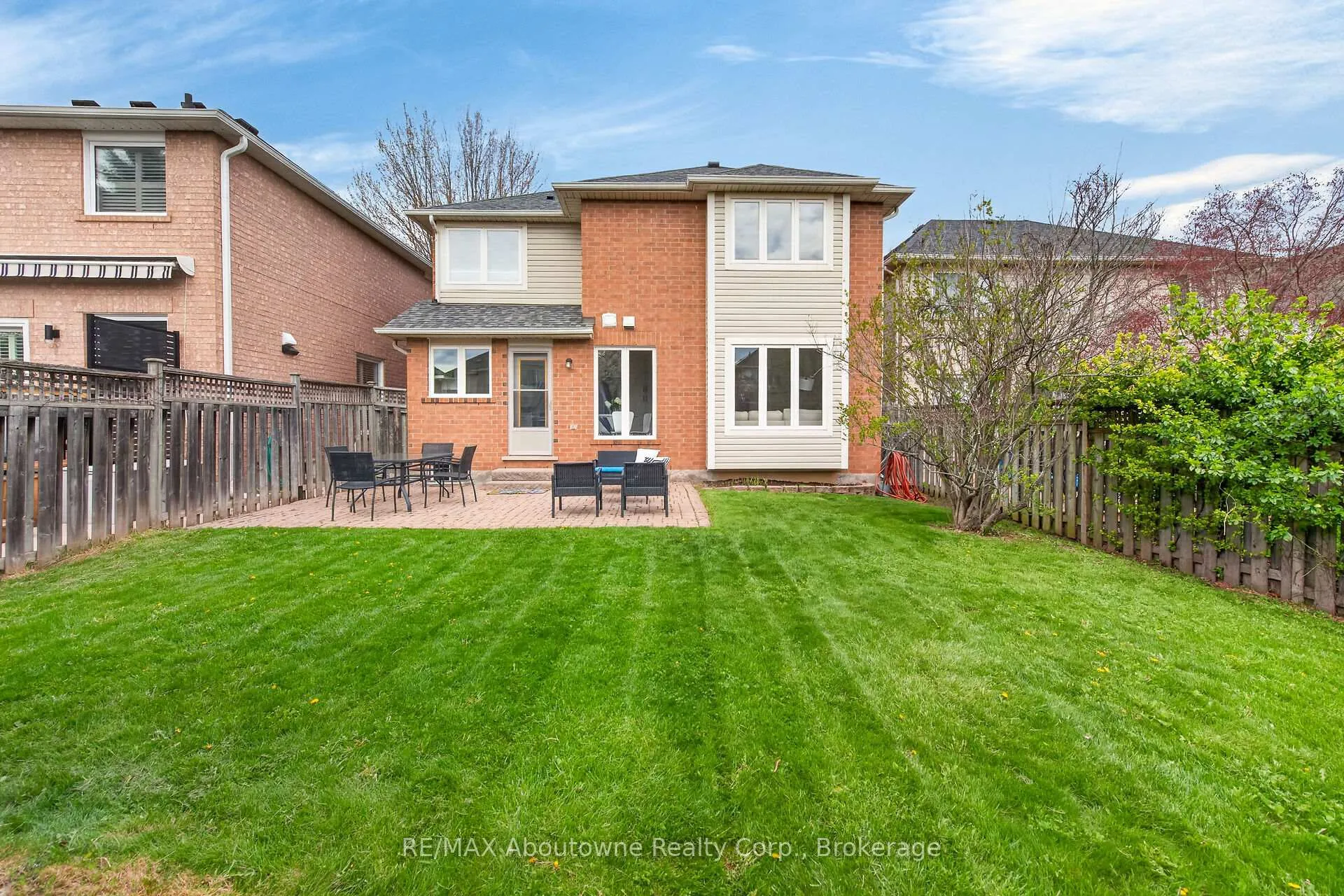 Photo 30 of 2385 Guildstone Crescent, Oakville, West Oak Trails — HOMEH