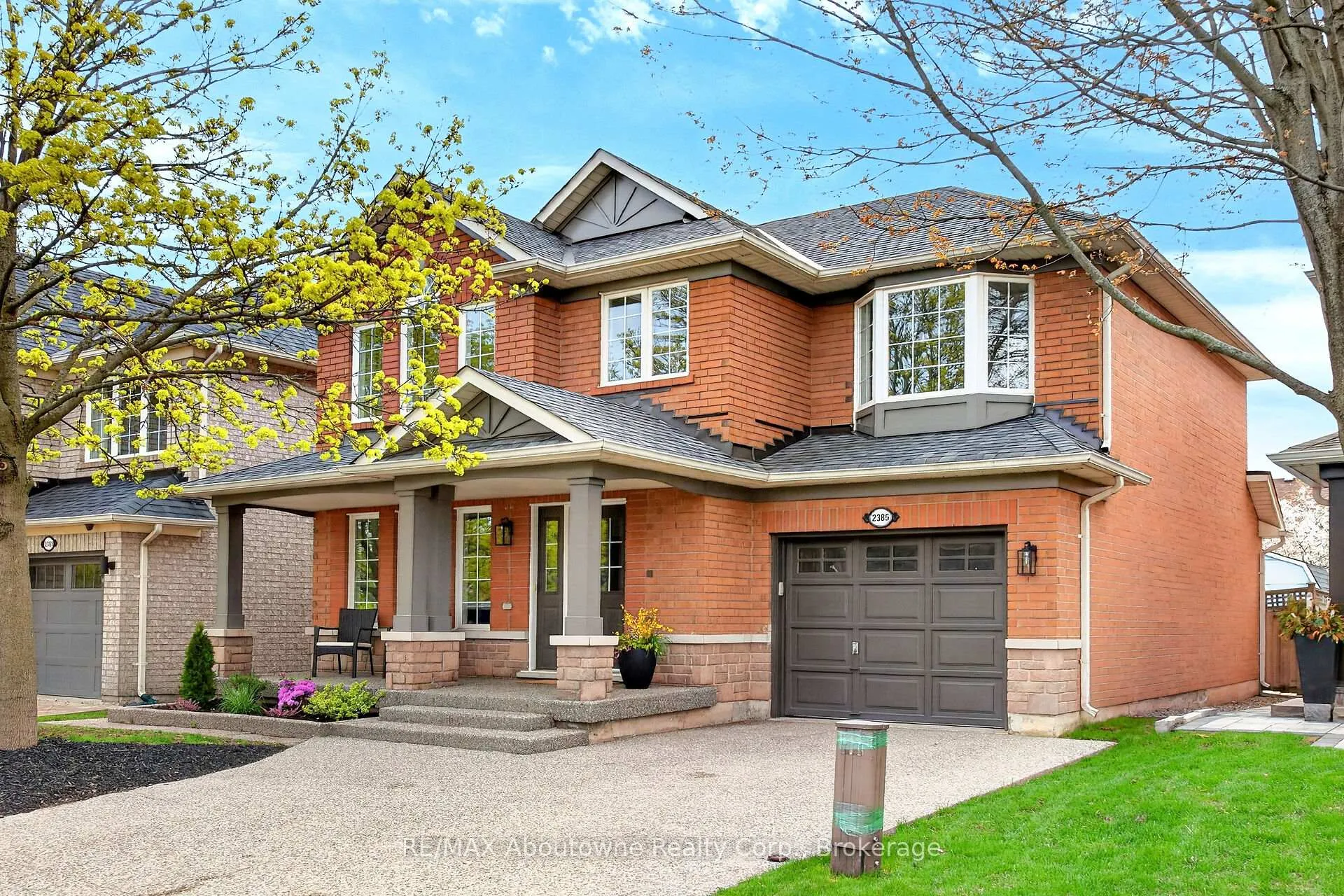 Photo 32 of 2385 Guildstone Crescent, Oakville, West Oak Trails — HOMEH